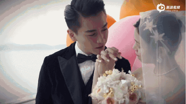 陈晓陈妍希婚纱照亲嘴_陈晓陈妍希婚纱照