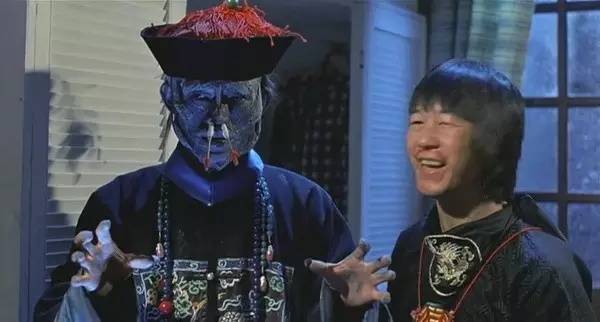 1985年上映的《僵尸先生》,成就了两位超级明星,一位是林正英,另一位