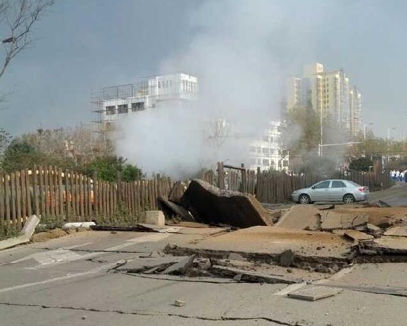 11·22青岛黄岛输油管爆炸事件
